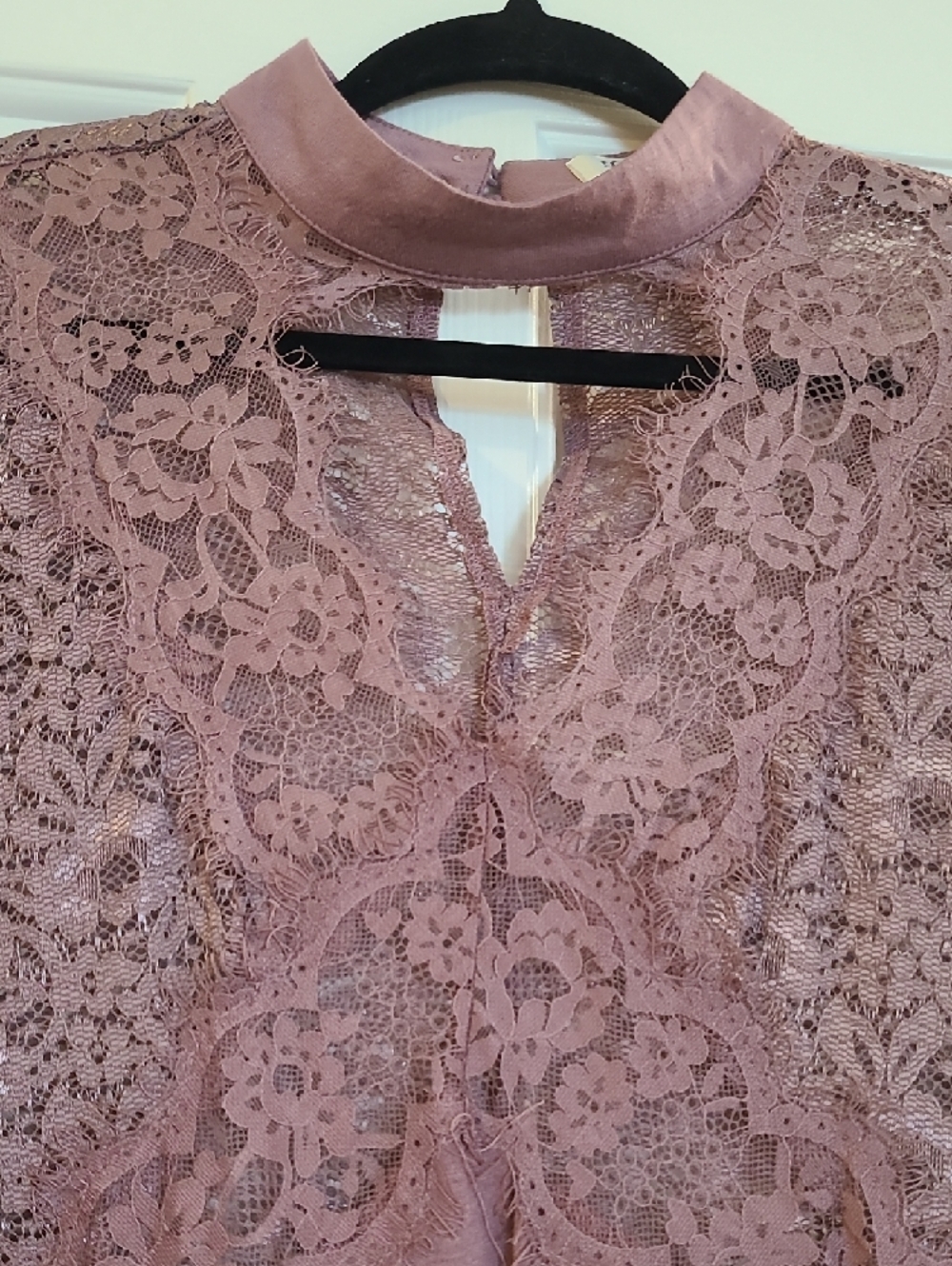 Listicle Dusty Mauve Ribbed-Trim Top - Picture 2 of 11